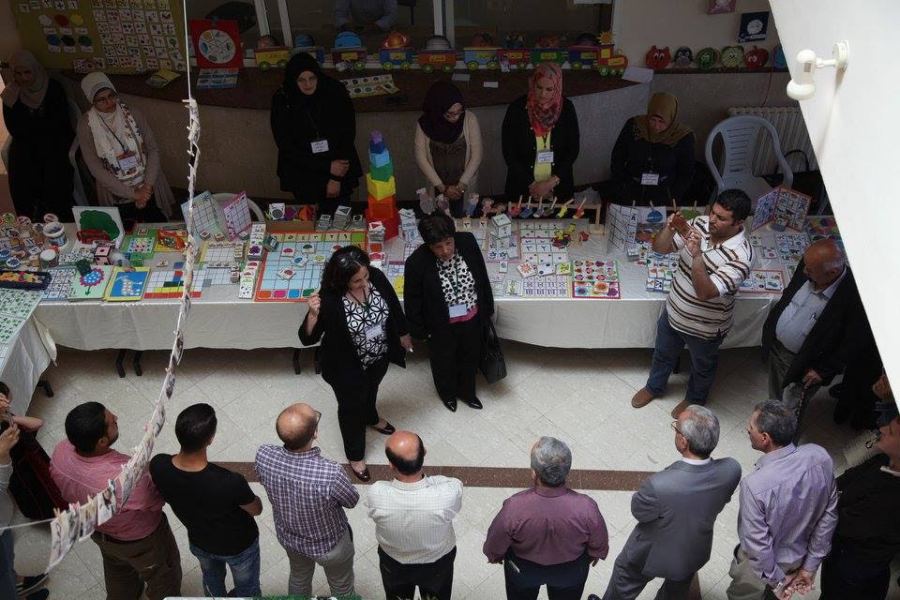 مسرح الحرية يقدم معرض الأدوات التعليمية 